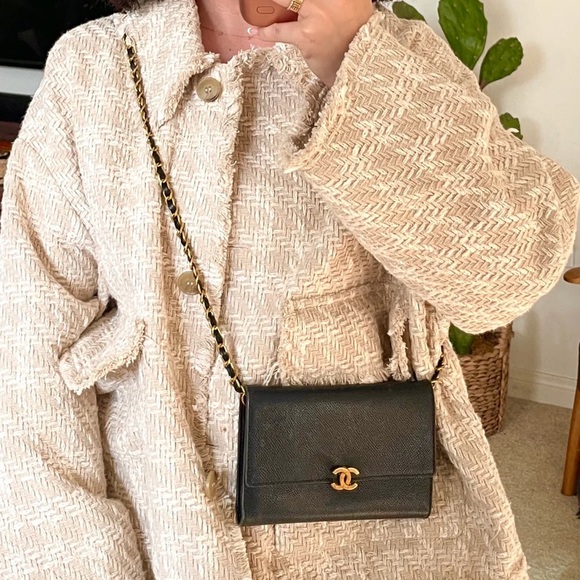 Sold. Chanel vintage caviar black clutch wallet - Picture 1 of 17